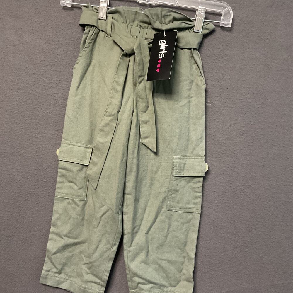 Green Paperbag Waist Pants NWT Girls  Size 3T Cotton Flex Cargo Pockets Belted‎